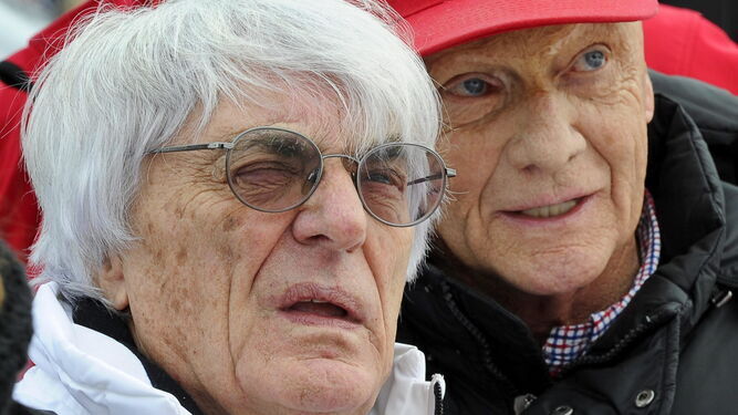 Bernie Ecclestone y Niki Lauda en 2018.