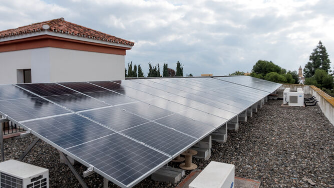 Estepona cuenta con un sistema de alumbrado fotovoltaico.