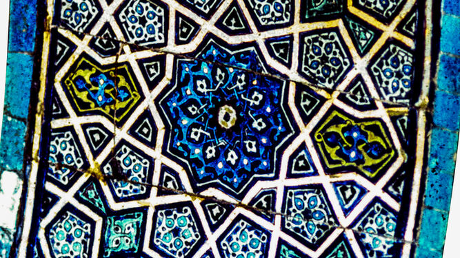 Detalle de un azulejo andalusí.