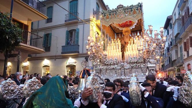 La Virgen de Gracia y Esperanza por Carretería.