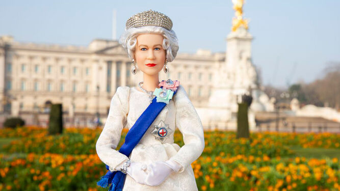 La Barbie que Mattel ha dedicado a la reina Isabel II.