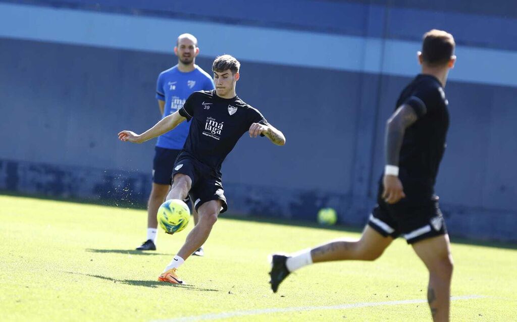 Las fotos del entrenamiento del M&aacute;laga CF antes de la visita del Oviedo