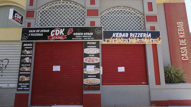 La fachada del bar de kebab.