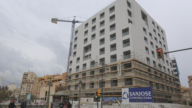 Las obras del hotel de Moneo en el centro de Málaga aún no han concluido.