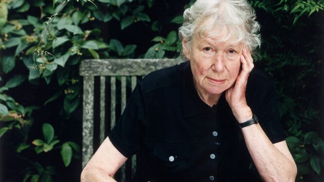 La escritora británica Penelope Fitzgerald (1916-2000).