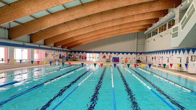 La piscina del antiguo club de hielo de Benalmádena ya oferta los cursos acuáticos.