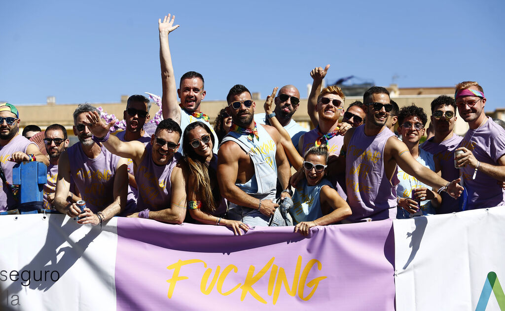 Las mejores im&aacute;genes del desfile Pride en Torremolinos