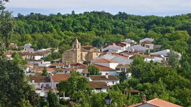 ¿Cuál es el pueblo de Huelva más conocido por sus 'castañas'?