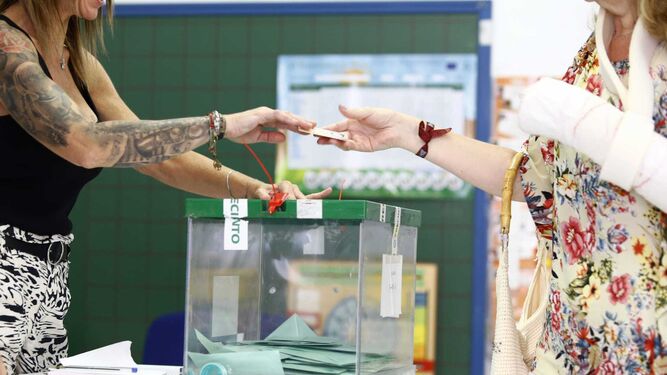 Las fotos de la jornada electoral del 19J en Málaga