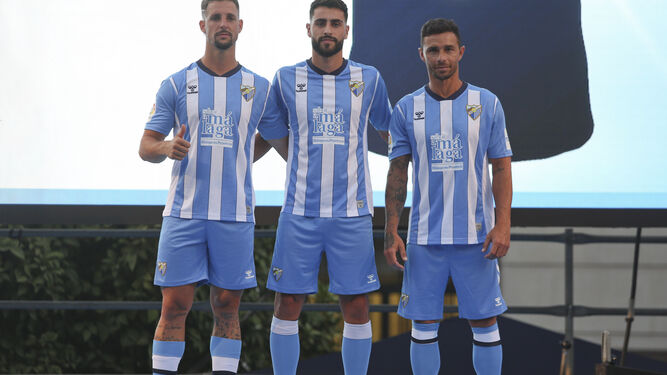 Las camisetas del Málaga CF toman el centro de la ciudad
