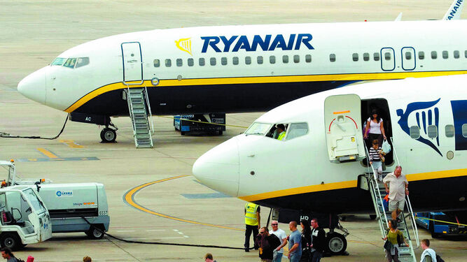 Los trabajadores de Ryanair piden una mejora de su situación laboral.
