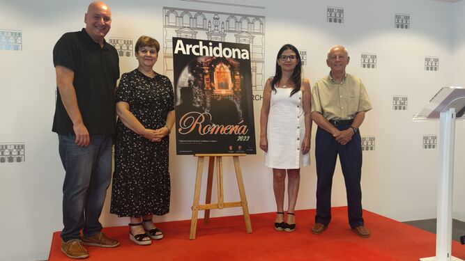 Presentación del cartel anunciado de la romería nocturna al Santuario de la Virgen de Gracia