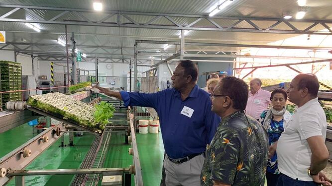 Una delegación del Gobierno de Bangladesh conoce el modelo del agro almeriense.
