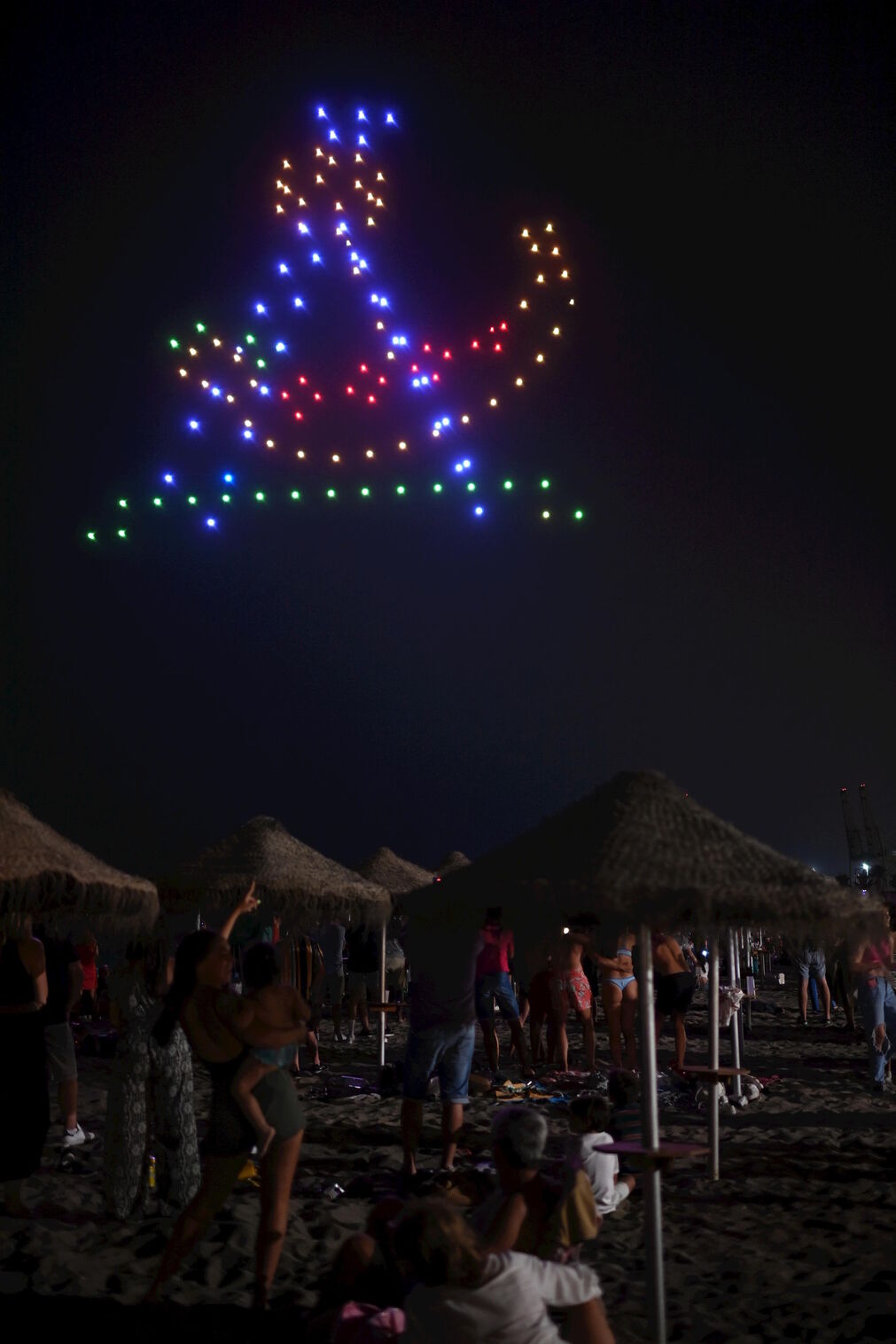 Drones y fuegos artificiales para abrir la Feria de M&aacute;laga 2022 (fotos)
