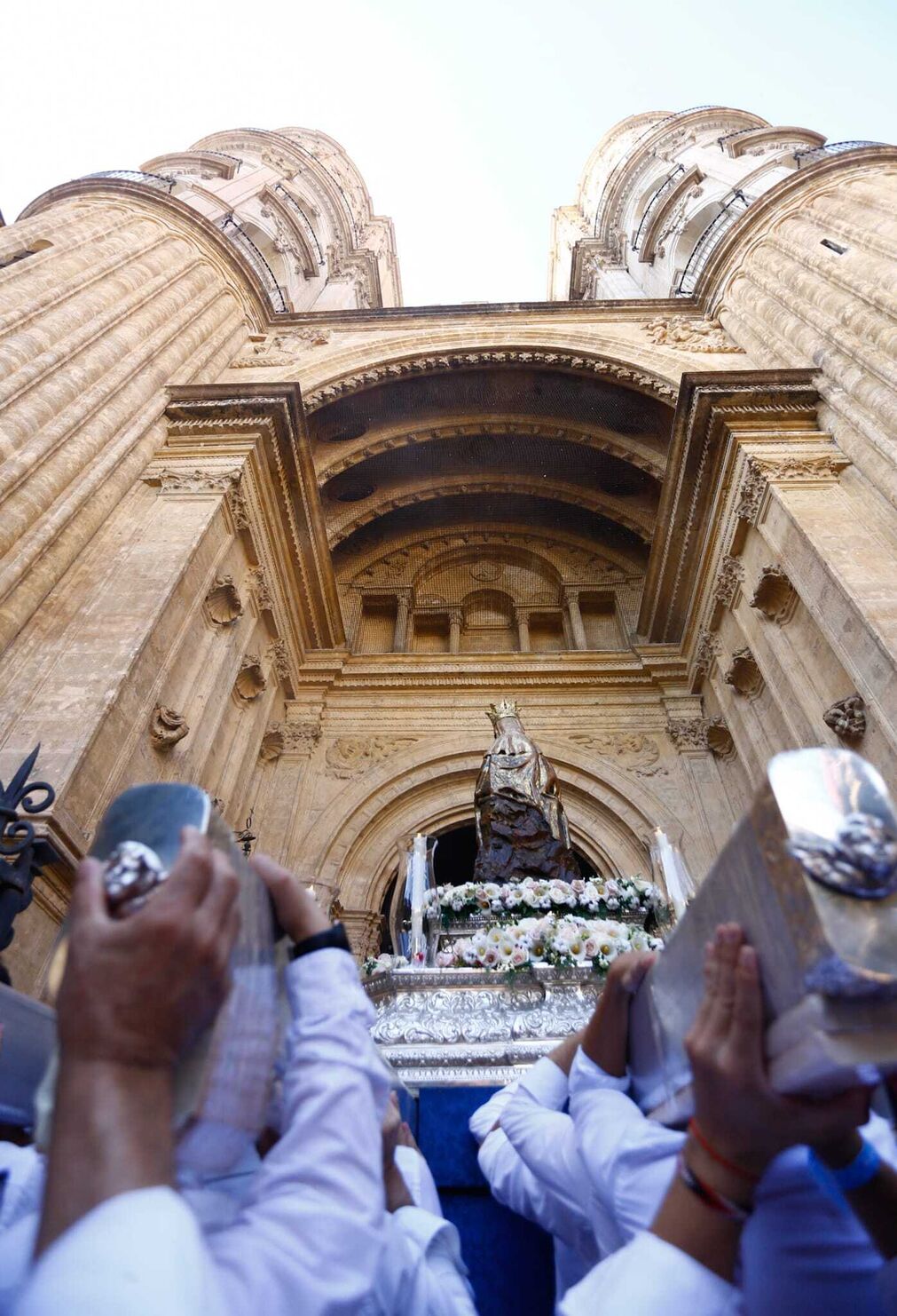 El traslado de la Virgen de la Victoria a la Catedral, en fotos