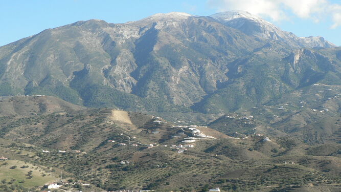 La sierra Tejeda vista desde Canillas de Aceituno.