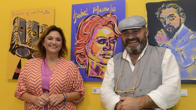 La alcaldesa, Margarita del Cid, y el pintor Moncho Azpeitia.
