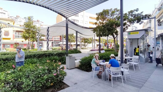 Una terraza de hostelería en la Plaza Costa del Sol de Torremolinos.