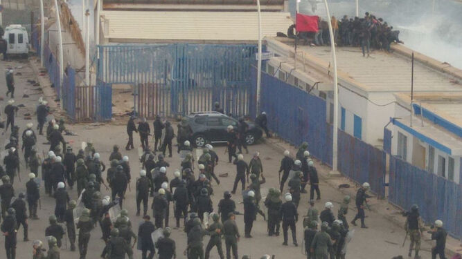 Imagen de la frontera de Melilla el pasado 24 de junio, el día que se produjo la tragedia