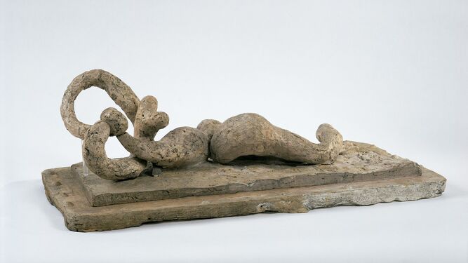 'La bañista tendida', una de las obras escultóricas de Picasso.