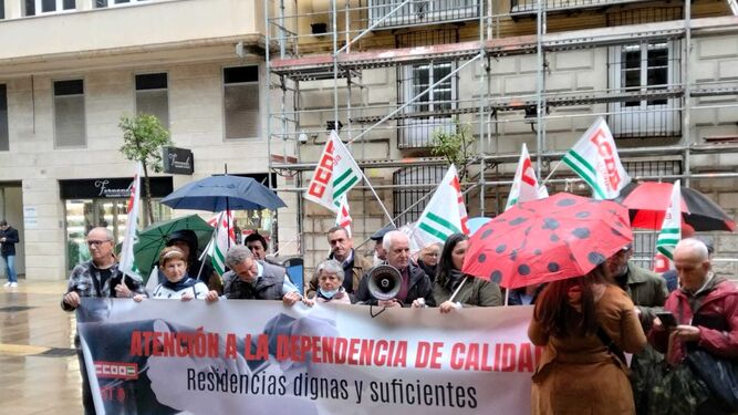 Mayores denuncian que la media de espera para dependencia en Málaga está en 455 días