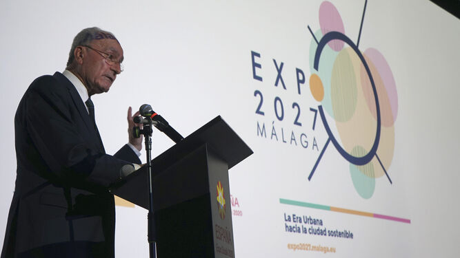 El alcalde durante la presentación de la candidatura a la Expo 2027.