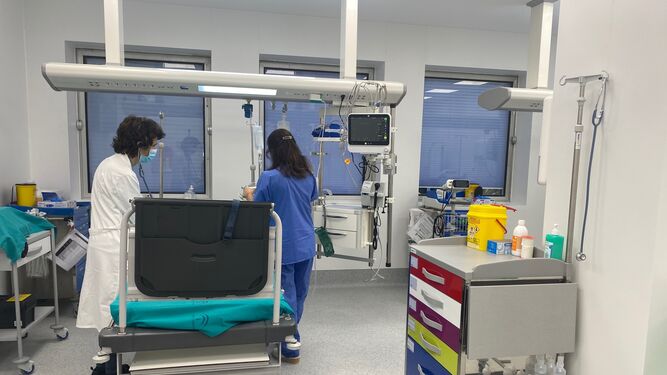 El Hospital Materno de Málaga termina las obras de Urgencias de Pediatría con una nueva sala de críticos