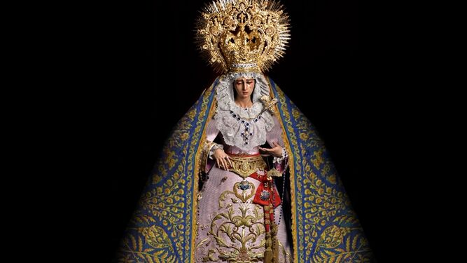 El nuevo diseño del manto de procesión de Santa María del Monte Calvario.