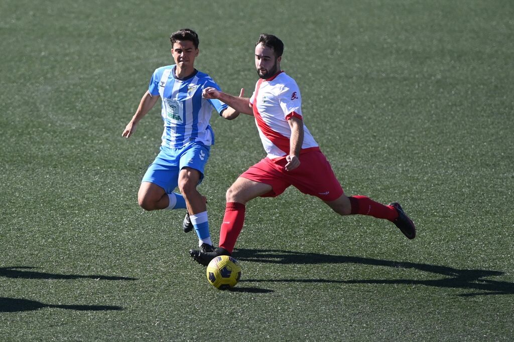 El Atl&eacute;tico Malague&ntilde;o derrota al Arenas de Armilla (2-0)