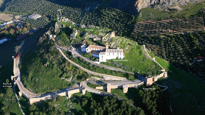 Foto aérea del Castillo de Archidona.