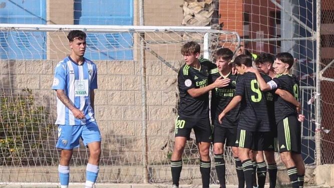 El Real Madrid Juvenil celebra el 0-1 al Málaga CF.