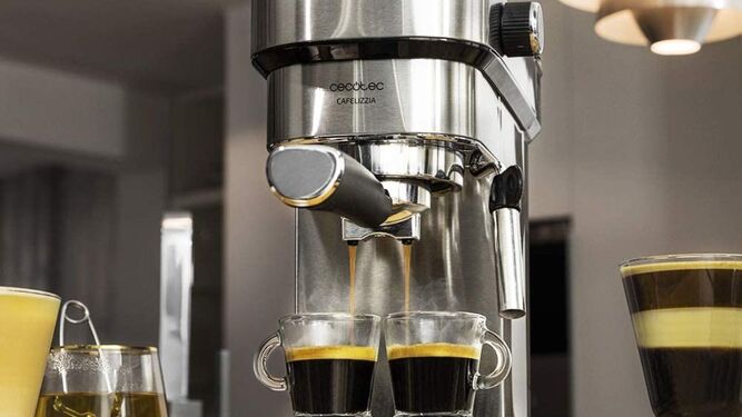 Celebra el Día del Padre con el aroma del café recién hecho: 4 cafeteras express que le encantarán