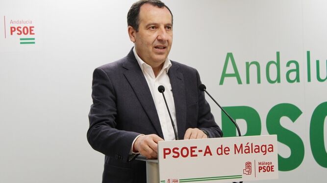 Ruiz Espejo durante una rueda de prensa en Málaga.