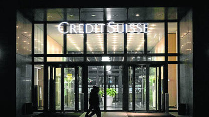 UBS absorbe a su competidor Credit Suisse para evitar su quiebra