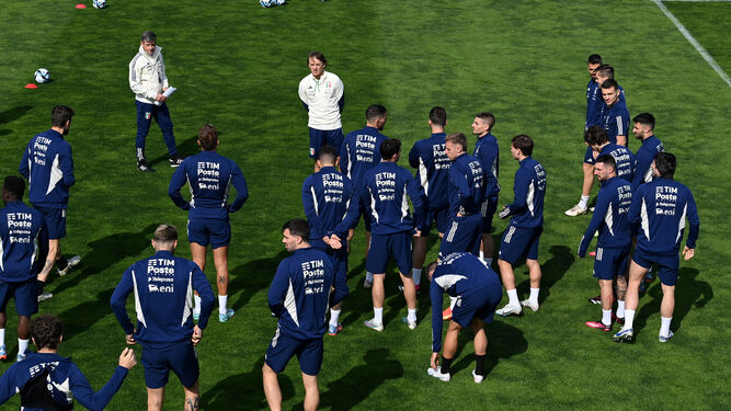 Los jugadores de Italia, en un entrenamiento previo.