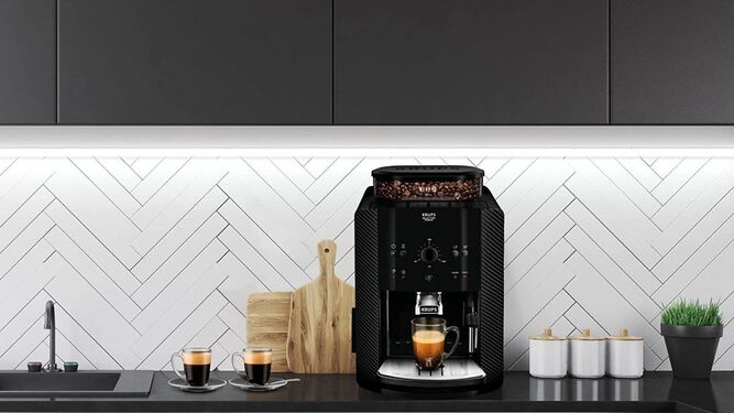 Prepara un café delicioso al mejor precio: esta cafetera superautomática Krups arrasa en Amazon y tiene un 30% de descuento