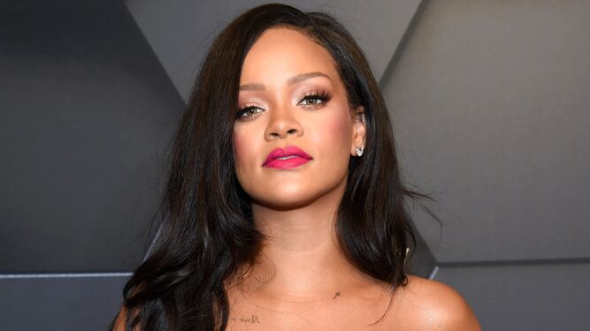 Rihanna ha visto como un asaltante ha entrado en su mansión de Los Ángeles para pedirle matrimonio.