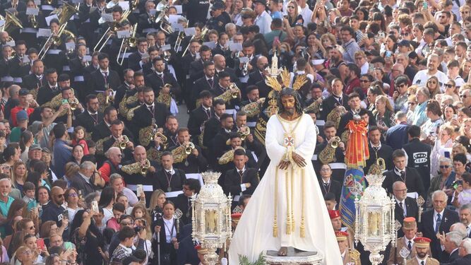 El Cautivo, en la procesión de este Lunes Santo en Málaga.