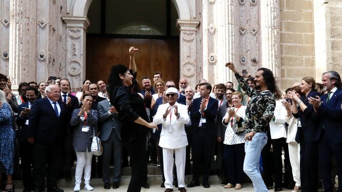 Una imagen de la celebración por la aprobación de Ley del Flamenco en el Parlamento andaluz