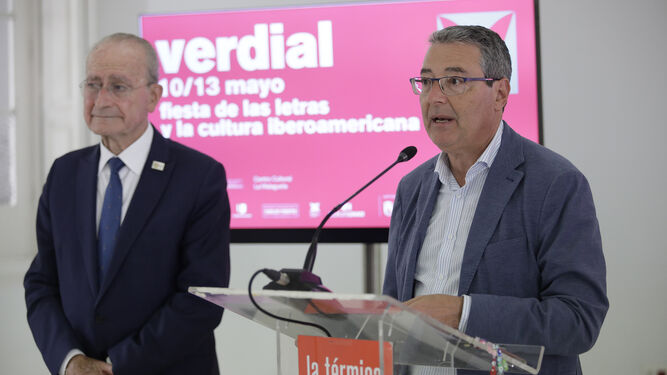 El presidente de la Diputación y el alcalde durante la presentación del festival.