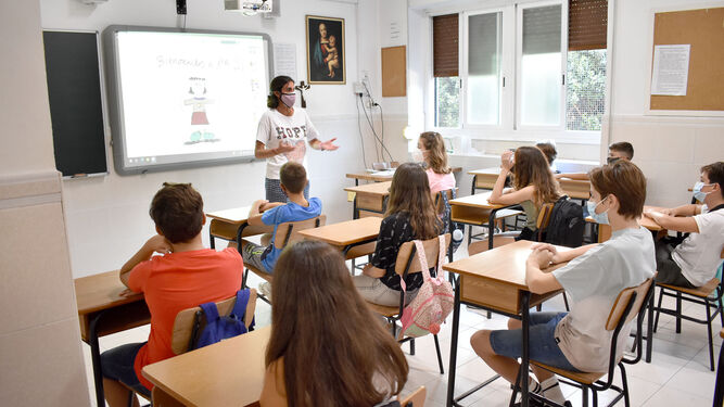 Alumnos de Secundaria en un colegio de Almería.