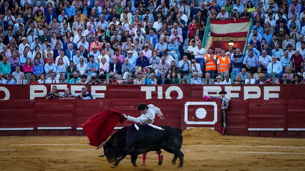 Puerta grande para Roca Rey y El Juli en la plaza de toros de Jerez