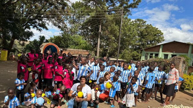 Orfanato Chezi y voluntariado rugby to grow.