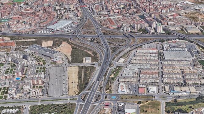 La carretera del Guadalhorce a su paso por Málaga capital.