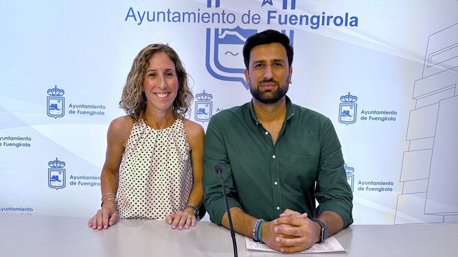 Los concejales del Ayuntamiento de Fuengirola Carmen Díaz e Isaac Vargas.