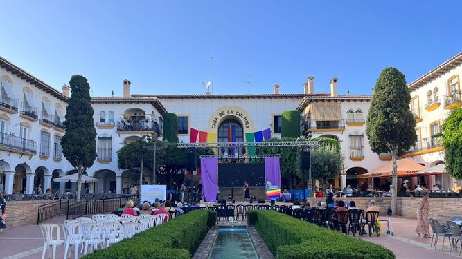 Celebración del Día del Orgullo LGTBIQ+ en la Plaza Gloria Fuertes en La Cala del Moral