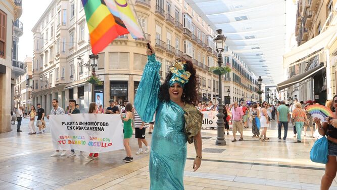 Una asistente a la manifestación del Orgullo LGTBIQ+, este sábado.