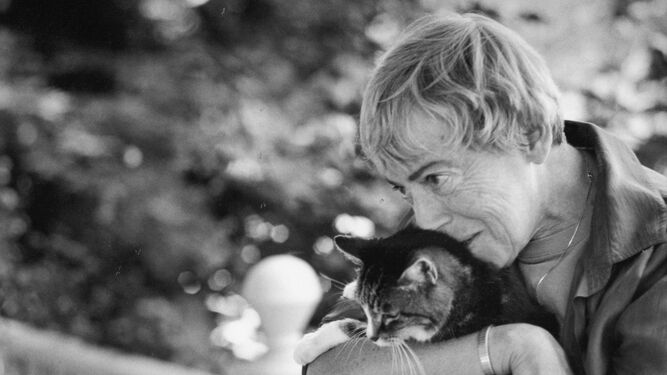 La escritora estadounidense Ursula K. Le Guin (1929-2018).