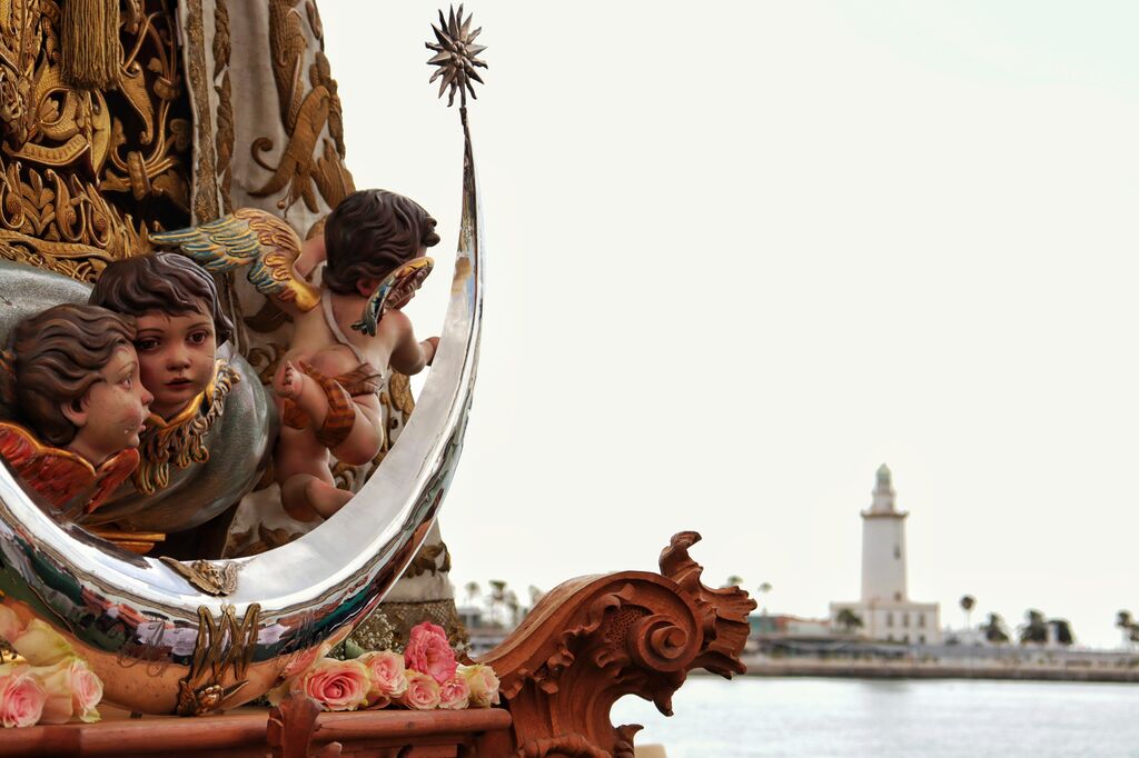 Embarque y procesi&oacute;n de la Virgen del Carmen del Perchel, en fotos