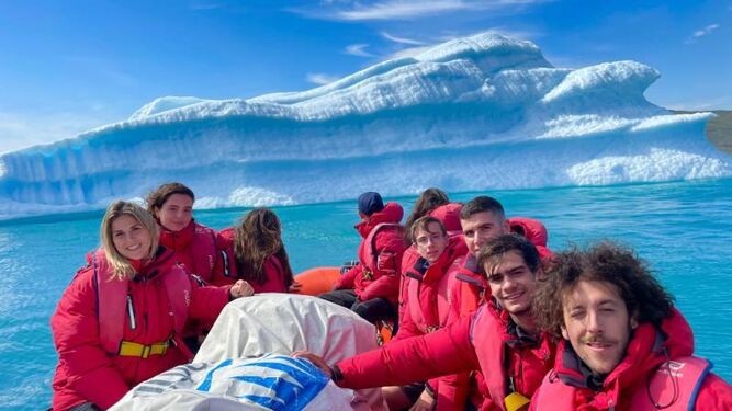 Los jóvenes de la expedición Desafío Ártico, en Groenlandia
